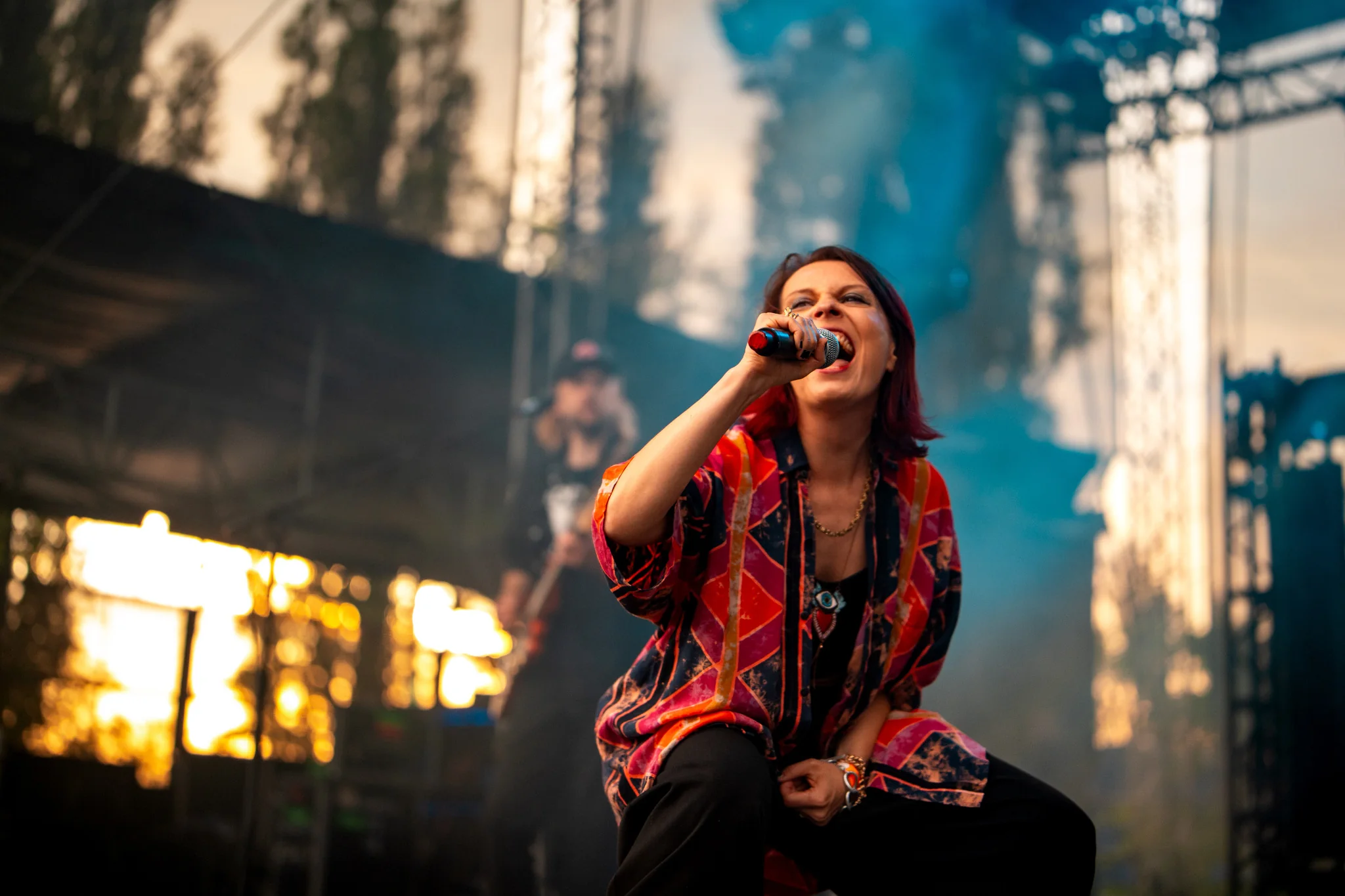 Izzy and the Black Trees live